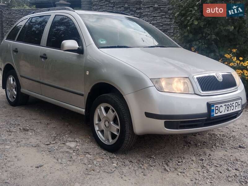 Седан Skoda Fabia 2003 в Трускавці