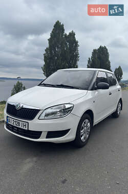 Хэтчбек Skoda Fabia 2012 в Обухове