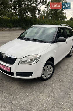Універсал Skoda Fabia 2009 в Корсунь-Шевченківському