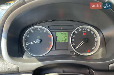 Хетчбек Skoda Fabia 2008 в  фото 29 Хетчбек Skoda Fabia 2008 в