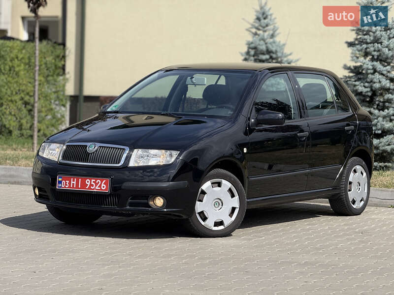 Хэтчбек Skoda Fabia 2006 в Луцке фото Хэтчбек Skoda Fabia 2006 в Луцке