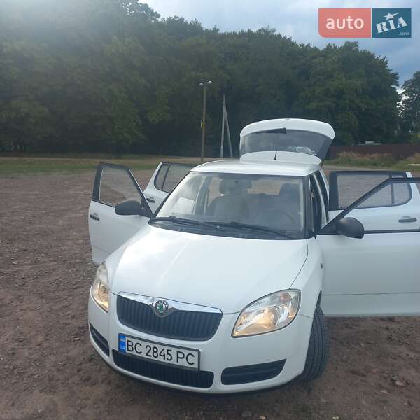 Хетчбек Skoda Fabia 2009 в Львові фото 14 Хетчбек Skoda Fabia 2009 в Львові