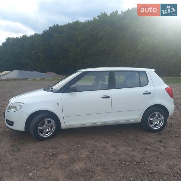 Хетчбек Skoda Fabia 2009 в Львові фото 11 Хетчбек Skoda Fabia 2009 в Львові