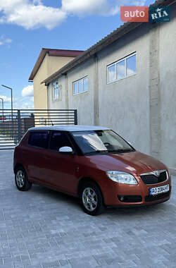Хетчбек Skoda Fabia 2008 в Ужгороді