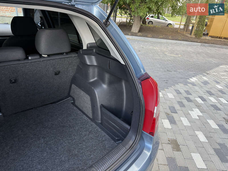 Універсал Skoda Fabia 2009 в Полтаві фото 53 Універсал Skoda Fabia 2009 в Полтаві