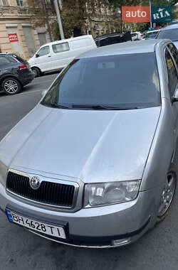 Седан Skoda Fabia 2002 в 