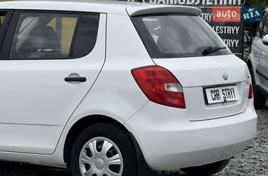 Хэтчбек Skoda Fabia 2009 в 
