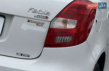 Хэтчбек Skoda Fabia 2009 в 