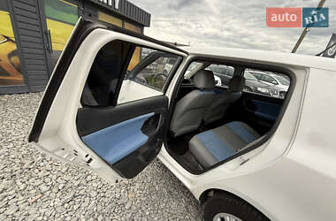Хэтчбек Skoda Fabia 2009 в 