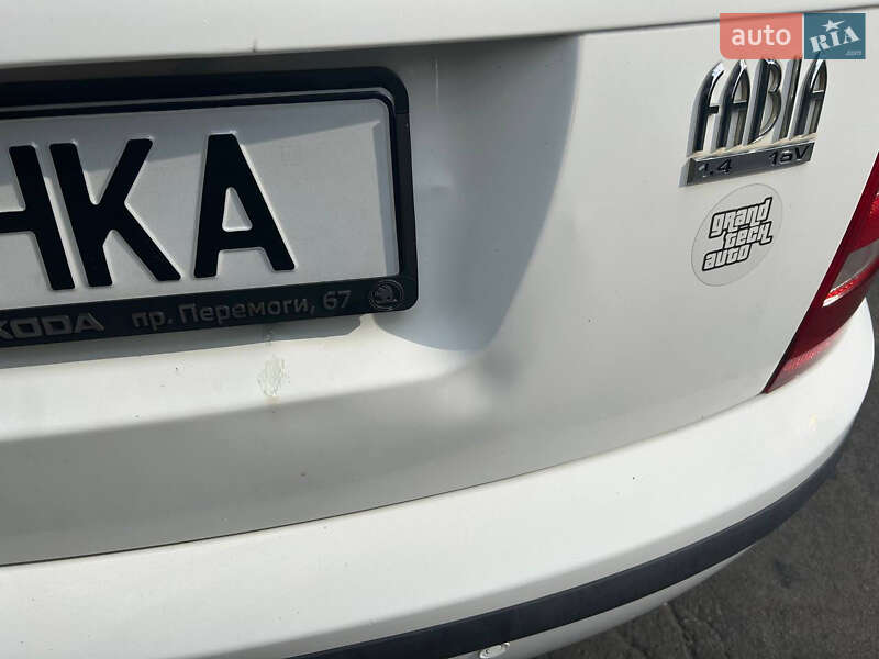 Универсал Skoda Fabia 2003 в Киеве