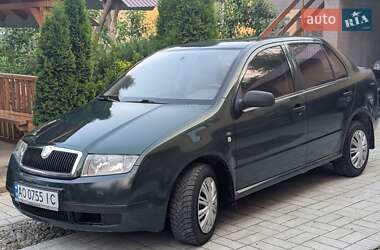 Седан Skoda Fabia 2002 в Хусте