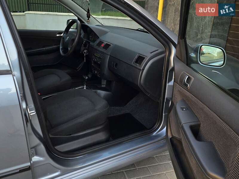 Хэтчбек Skoda Fabia 2005 в Харькове
