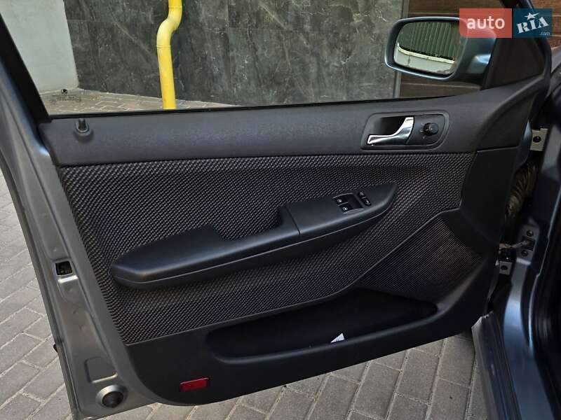Хэтчбек Skoda Fabia 2005 в Харькове