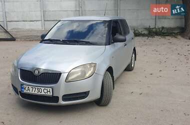 Хетчбек Skoda Fabia 2008 в Києві