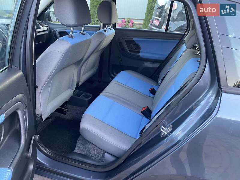 Универсал Skoda Fabia 2008 в Нововолынске