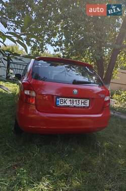 Универсал Skoda Fabia 2009 в Ровно