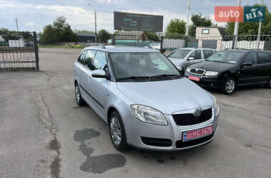 Універсал Skoda Fabia 2008 в Чернігові