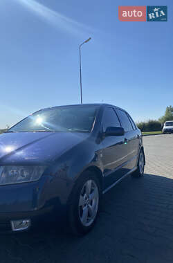 Хэтчбек Skoda Fabia 2001 в 