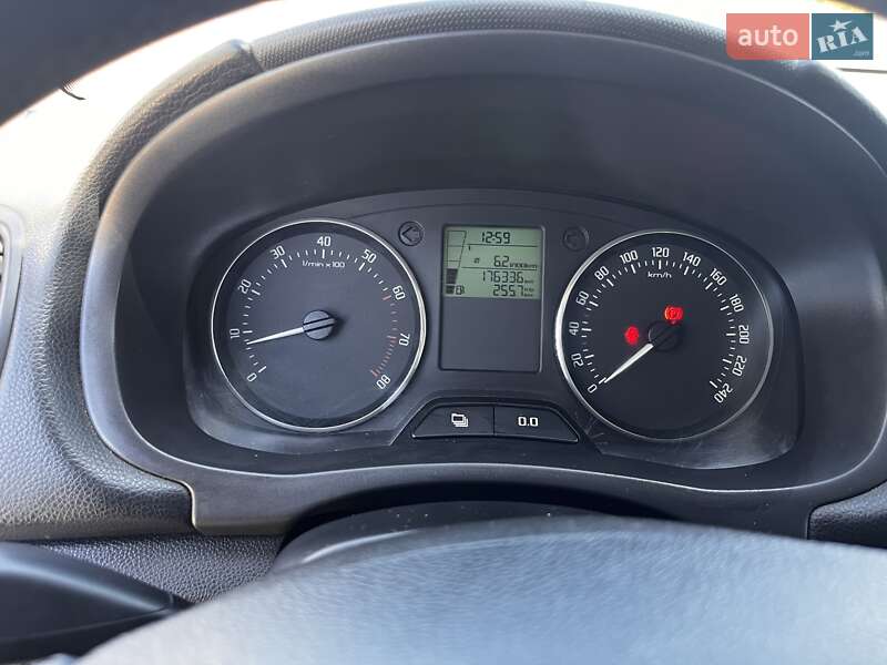 Хетчбек Skoda Fabia 2012 в Одесі