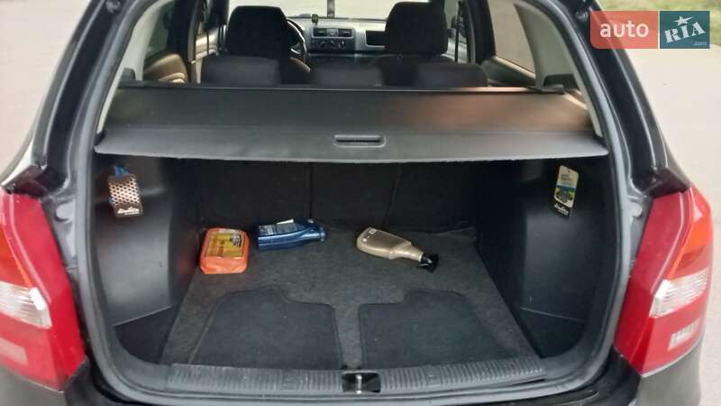 Універсал Skoda Fabia 2010 в Ужгороді фото 2 Універсал Skoda Fabia 2010 в Ужгороді