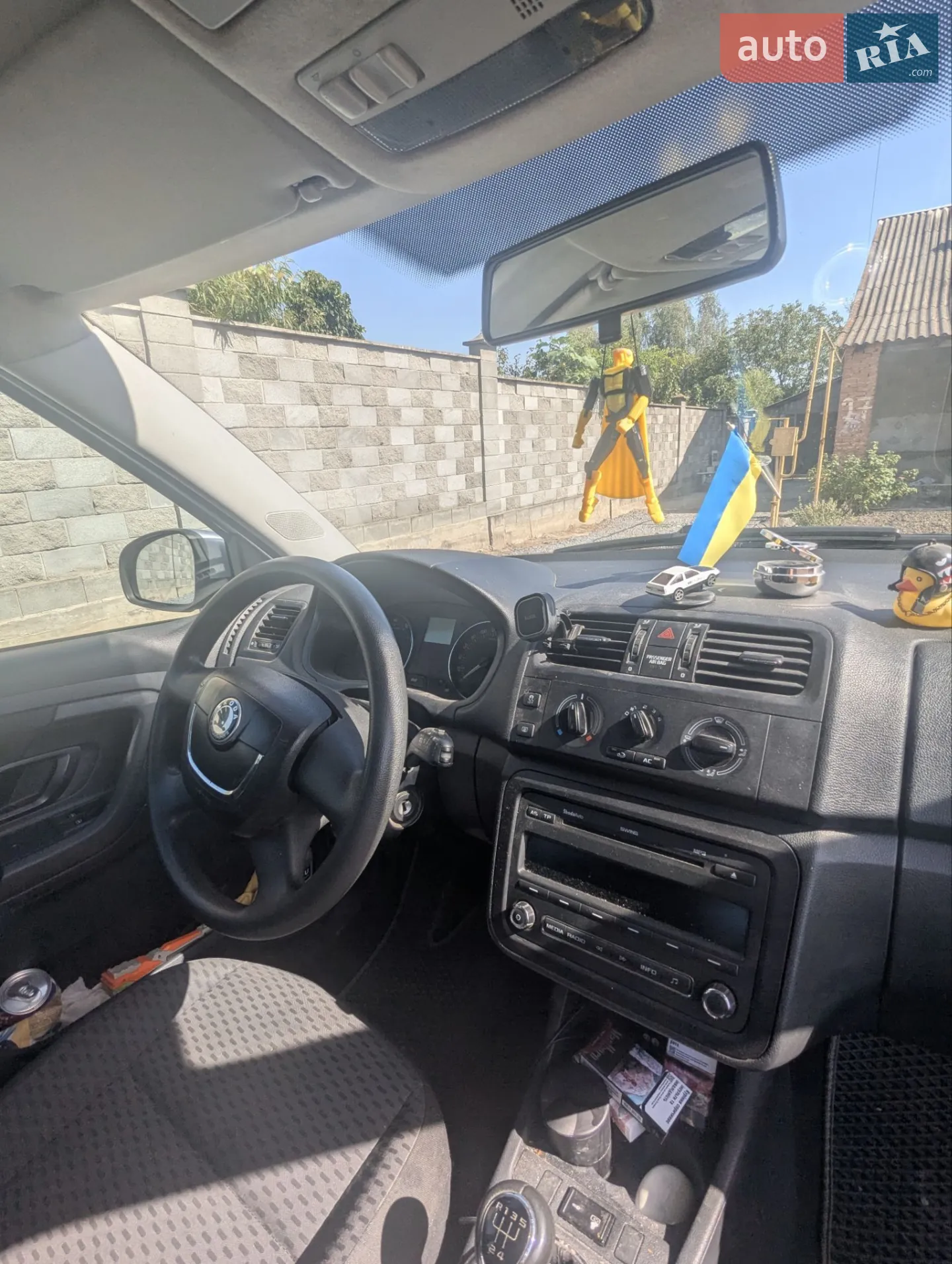 2011 Skoda Fabia - мініатюра 2