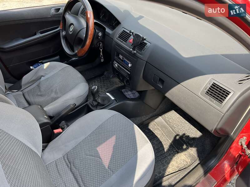 Хетчбек Skoda Fabia 2007 в Павлограді