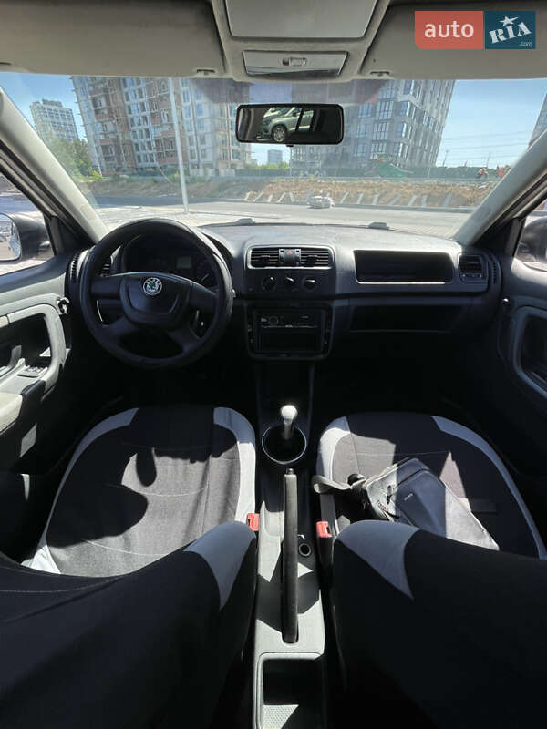 Хетчбек Skoda Fabia 2011 в Києві