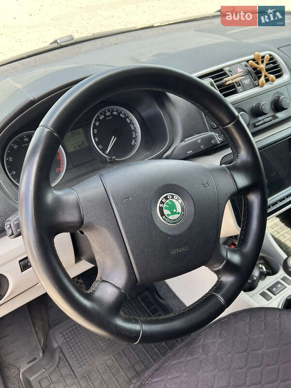 Універсал Skoda Fabia 2008 в Кам'янець-Подільському
