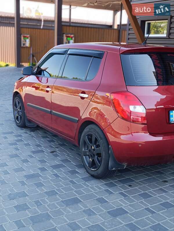 Хэтчбек Skoda Fabia 2007 в Новоукраинке