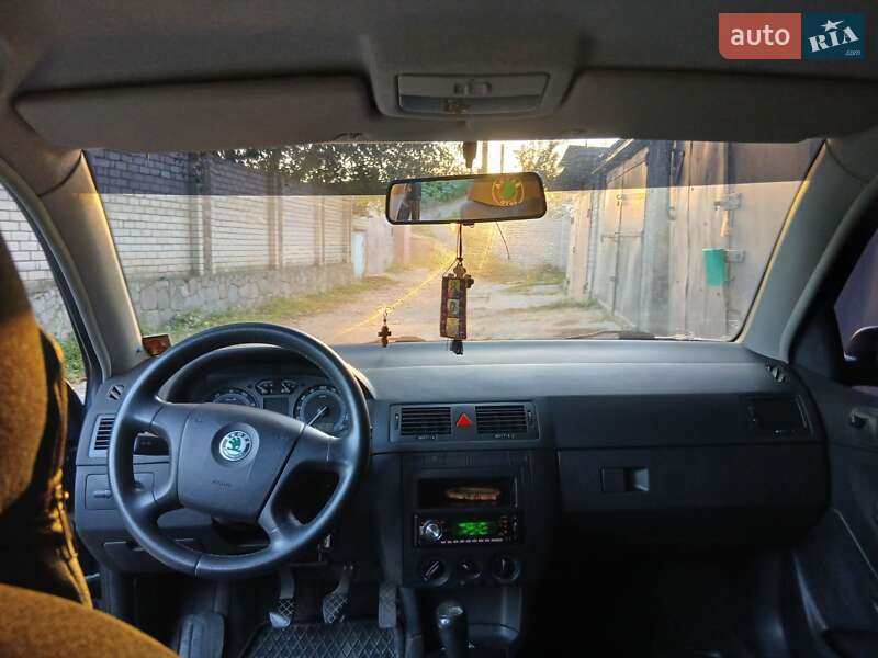 Хетчбек Skoda Fabia 2006 в Житомирі