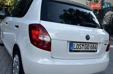 Хэтчбек Skoda Fabia 2011 в 
