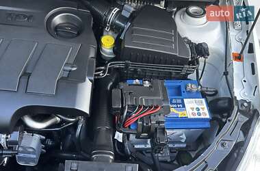 Хэтчбек Skoda Fabia 2011 в 
