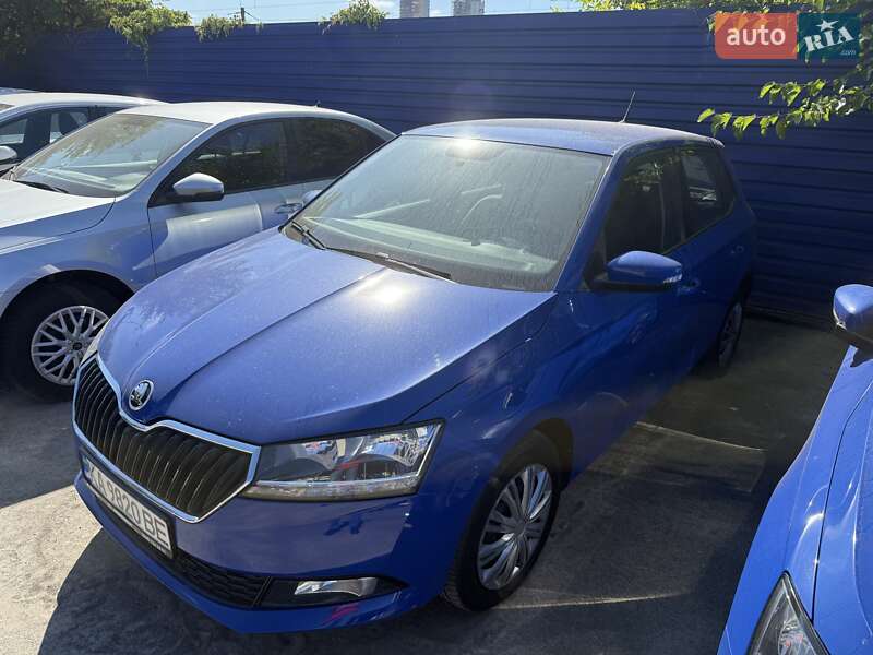 Хэтчбек Skoda Fabia 2021 в Киеве
