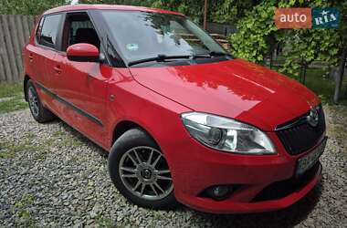 Хетчбек Skoda Fabia 2014 в Кропивницькому