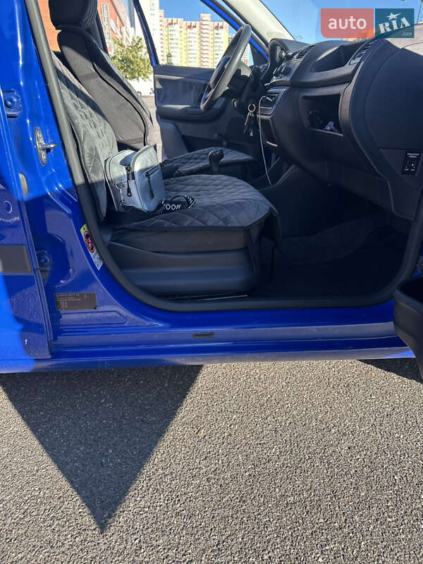 Хэтчбек Skoda Fabia 2009 в Броварах