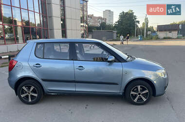 Хэтчбек Skoda Fabia 2008 в 