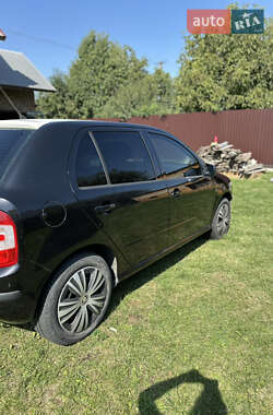 Хэтчбек Skoda Fabia 2006 в 
