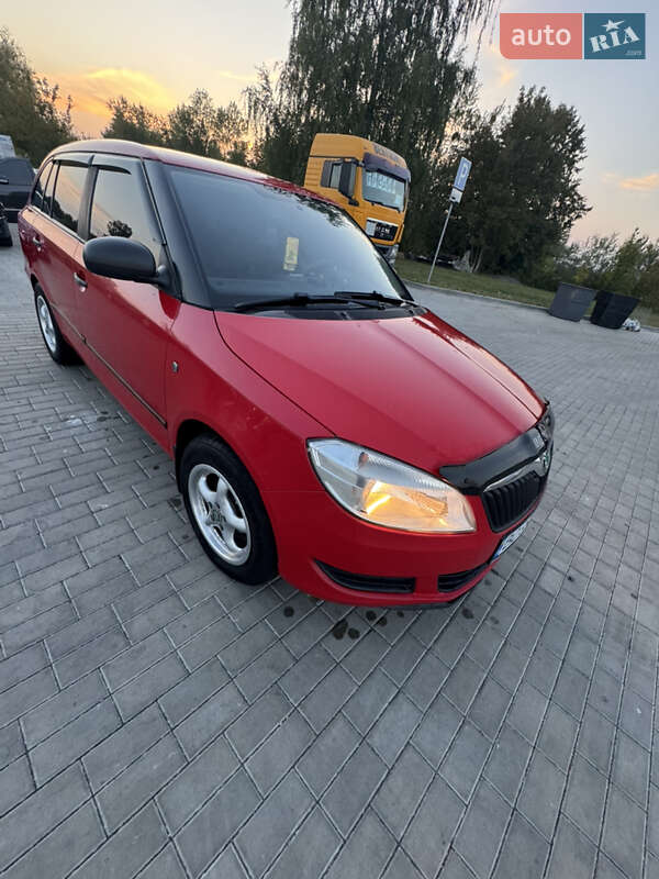 Универсал Skoda Fabia 2010 в Сокале