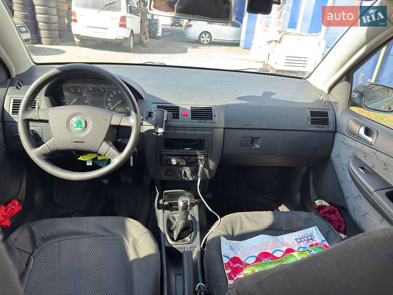 Хетчбек Skoda Fabia 2004 в Києві