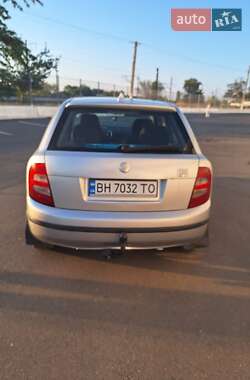 Хэтчбек Skoda Fabia 2000 в 