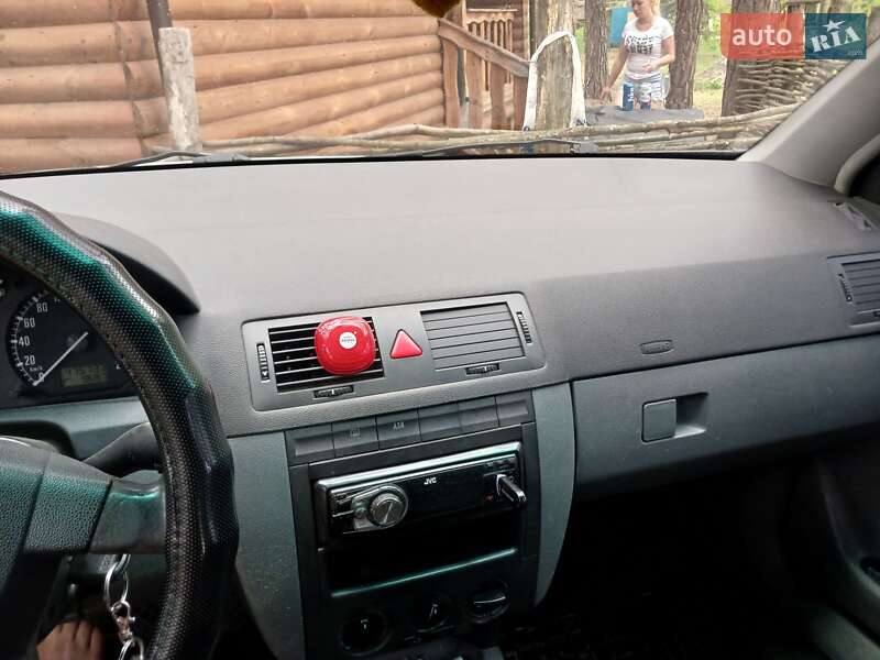 Універсал Skoda Fabia 2003 в Ізюмі