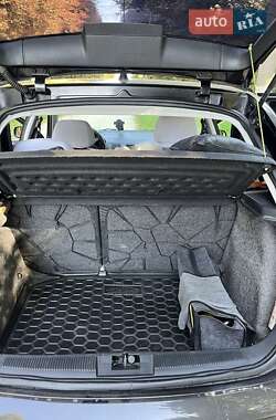 Хэтчбек Skoda Fabia 2006 в 