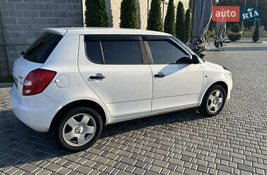 Хэтчбек Skoda Fabia 2013 в 