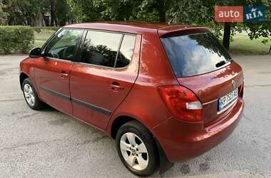 Хэтчбек Skoda Fabia 2007 в 
