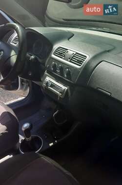 Хэтчбек Skoda Fabia 2007 в 