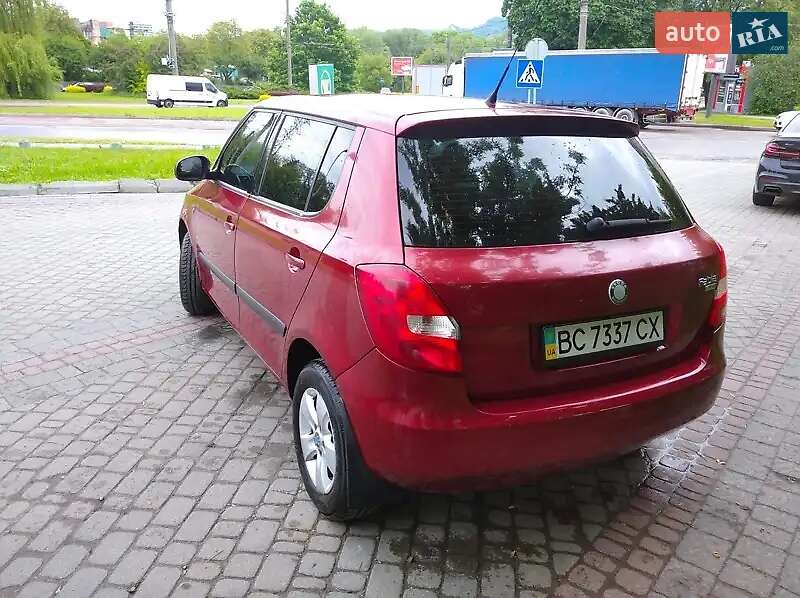 Хэтчбек Skoda Fabia 2008 в Львове