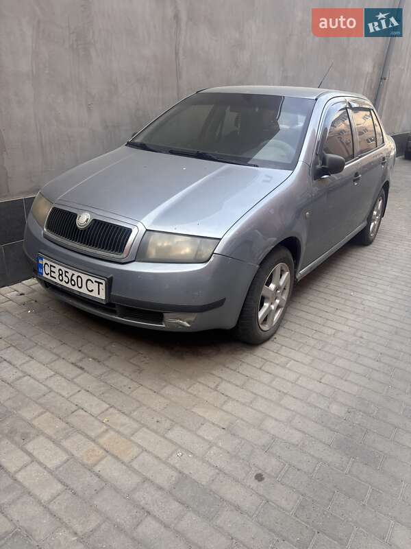 Хетчбек Skoda Fabia 2004 в Чернівцях