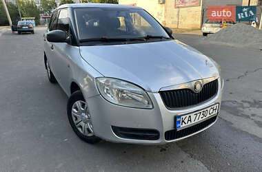 Хэтчбек Skoda Fabia 2008 в 