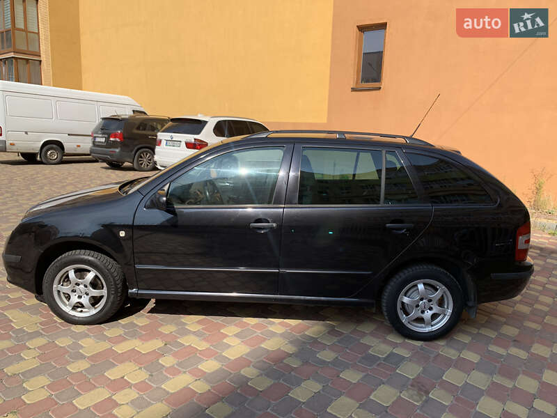 Универсал Skoda Fabia 2006 в Виннице