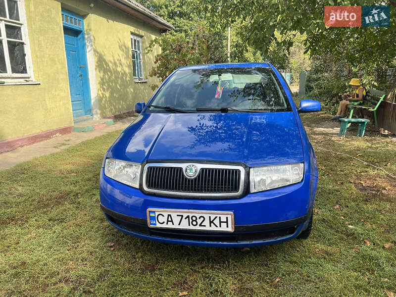 Хетчбек Skoda Fabia 2002 в Гайсину
